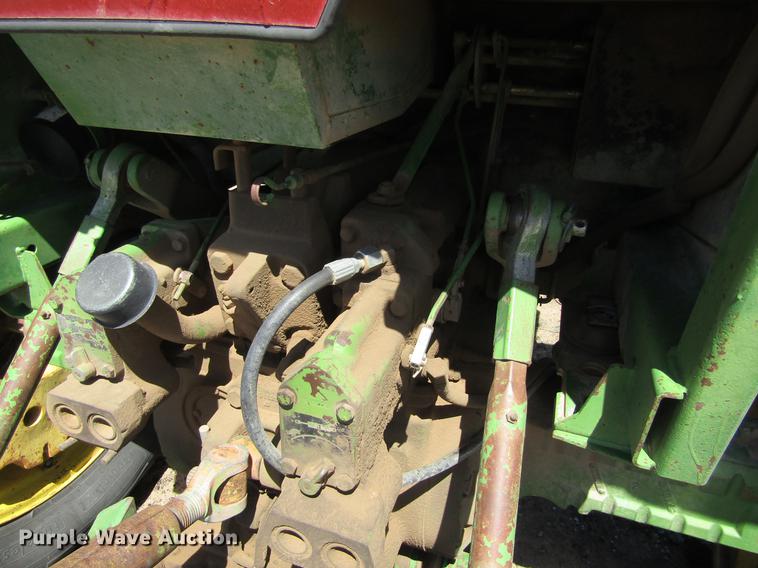 image for item DE6817 1976 John Deere 4430 tractor
