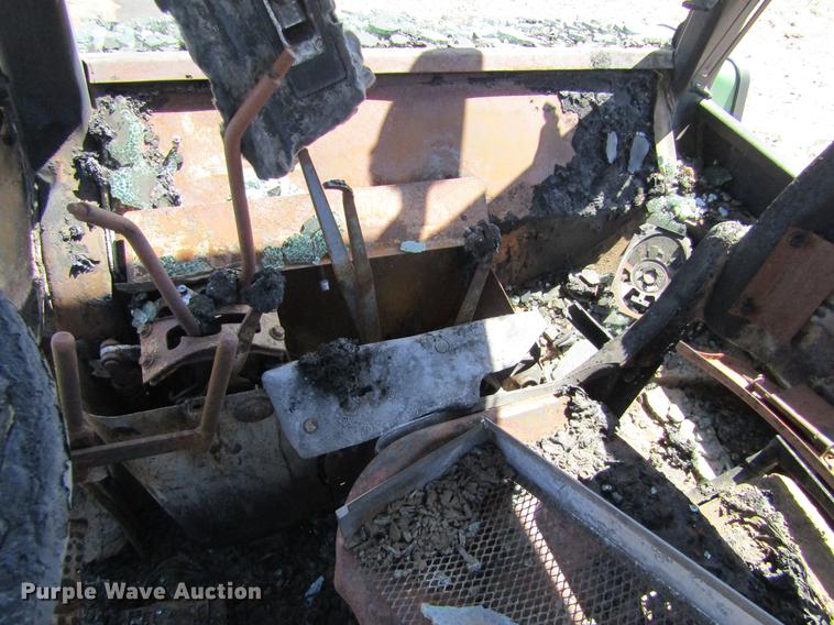 image for item DE6817 1976 John Deere 4430 tractor