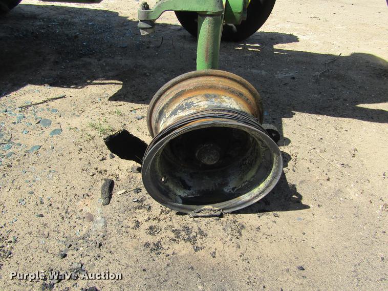 image for item DE6817 1976 John Deere 4430 tractor