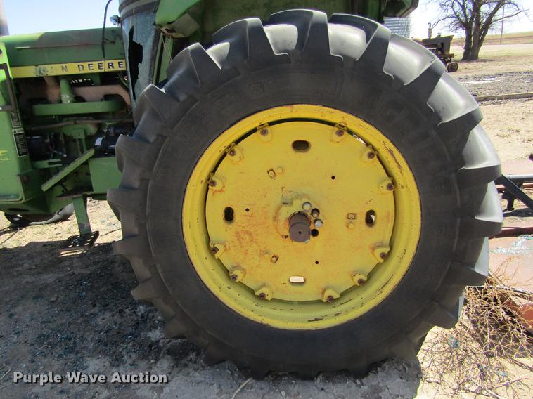 image for item DE6817 1976 John Deere 4430 tractor