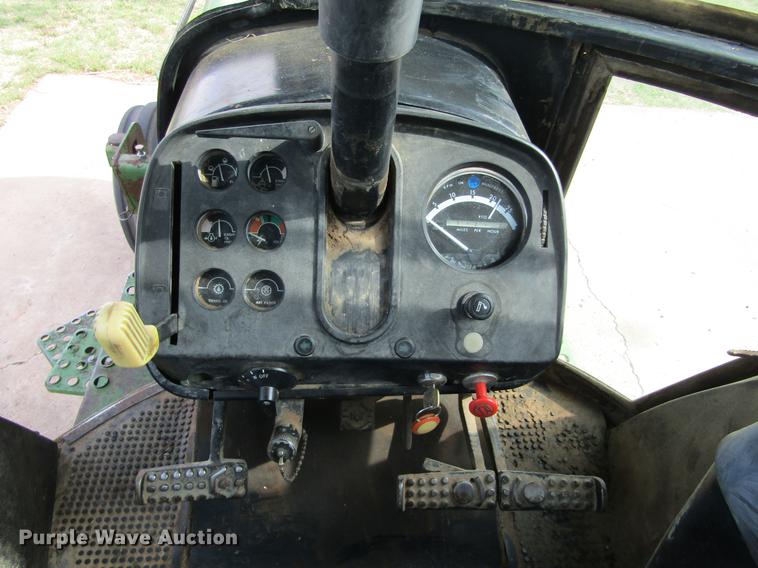 image for item DE6820 1974 John Deere 4230 tractor