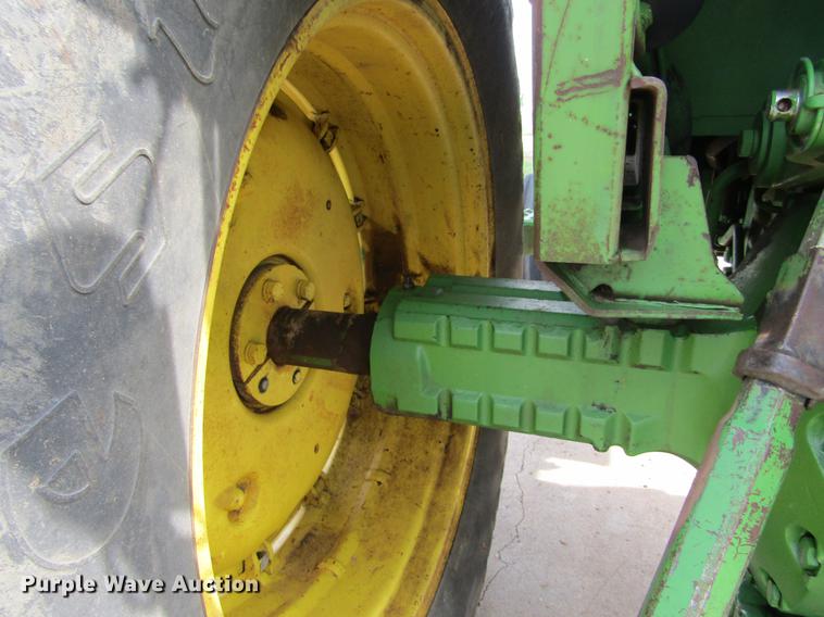 image for item DE6820 1974 John Deere 4230 tractor