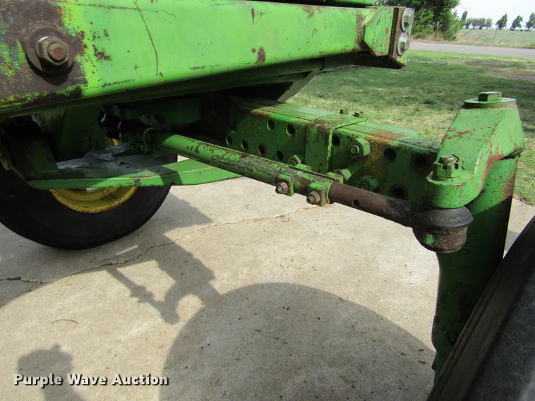 image for item DE6820 1974 John Deere 4230 tractor