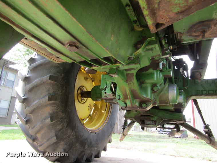 image for item DE6820 1974 John Deere 4230 tractor