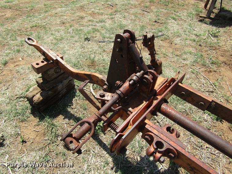 image for item DE6822 Allis Chalmers two bottom plow