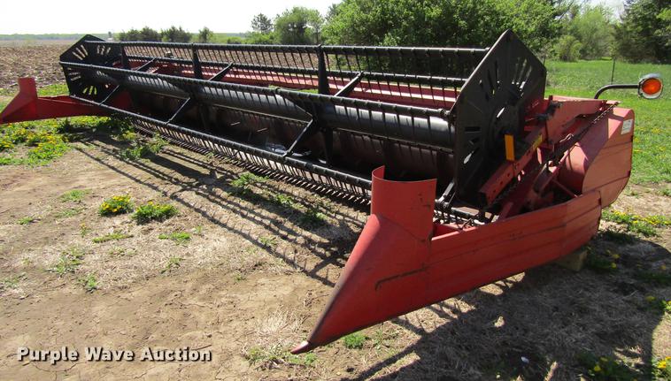 image for item DF3790 1994 Massey Ferguson 9750-25 platform head