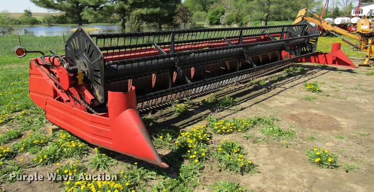 image for item DF3790 1994 Massey Ferguson 9750-25 platform head