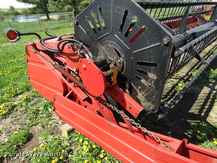 image for item DF3790 1994 Massey Ferguson 9750-25 platform head