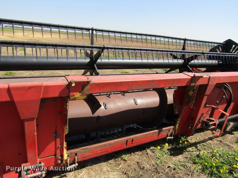 image for item DF3790 1994 Massey Ferguson 9750-25 platform head