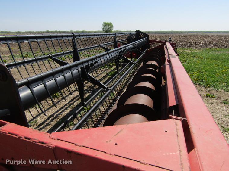 image for item DF3790 1994 Massey Ferguson 9750-25 platform head