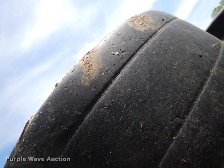 image for item EI9139 John Deere CX15 batwing rotary mower