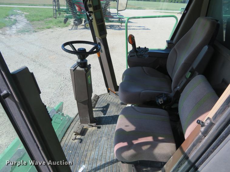 image for item EJ9596 2004 John Deere 9660 STS combine