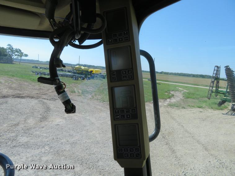 image for item EJ9596 2004 John Deere 9660 STS combine