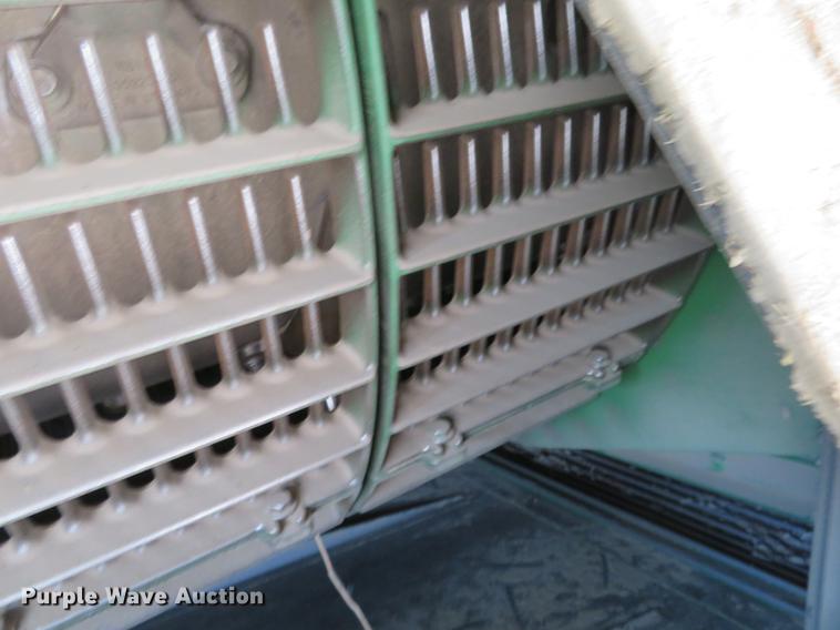 image for item EJ9596 2004 John Deere 9660 STS combine