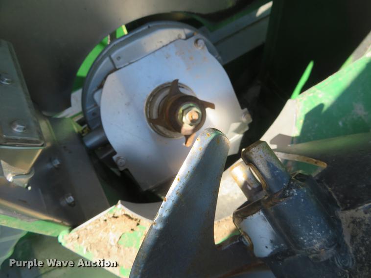 image for item EJ9596 2004 John Deere 9660 STS combine