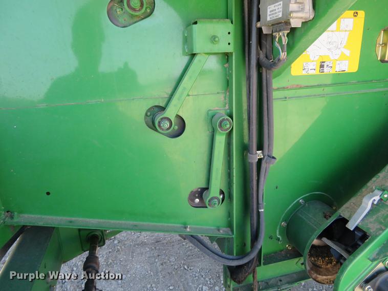 image for item EJ9596 2004 John Deere 9660 STS combine