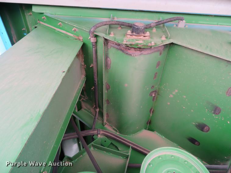 image for item EJ9596 2004 John Deere 9660 STS combine