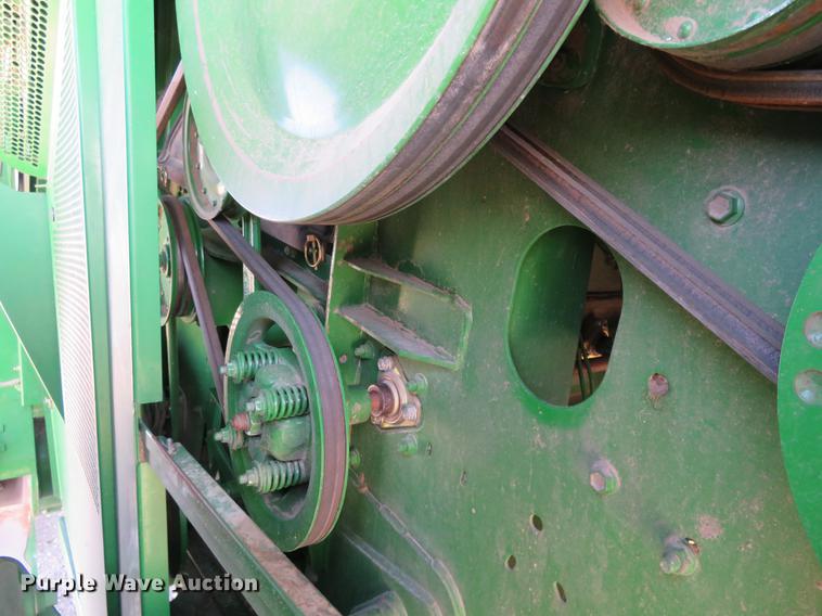 image for item EJ9596 2004 John Deere 9660 STS combine