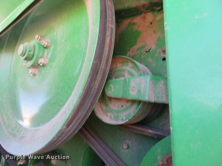 image for item EJ9596 2004 John Deere 9660 STS combine