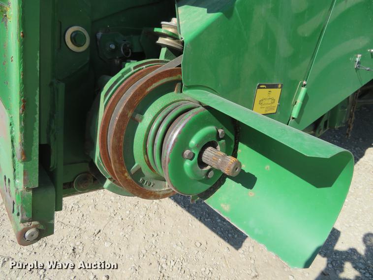 image for item EJ9596 2004 John Deere 9660 STS combine