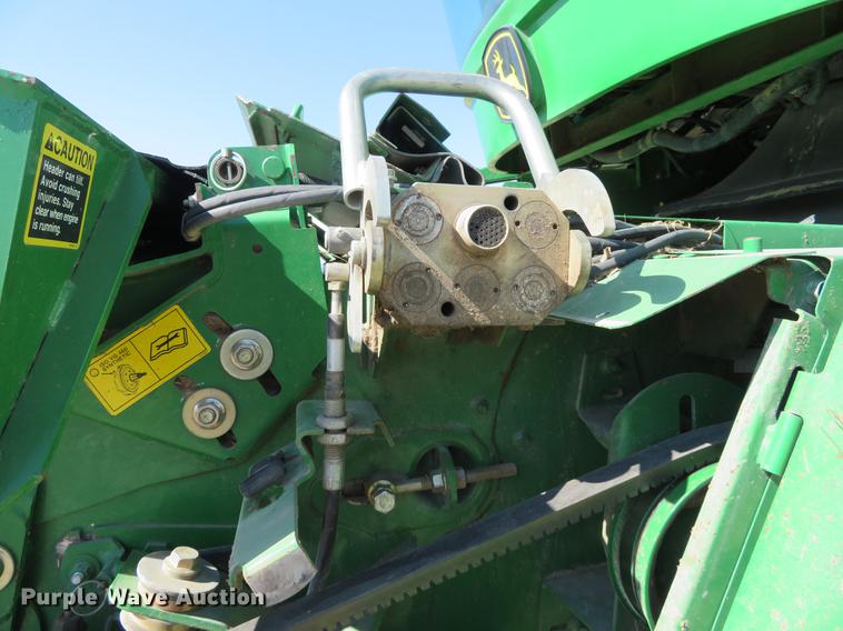 image for item EJ9596 2004 John Deere 9660 STS combine