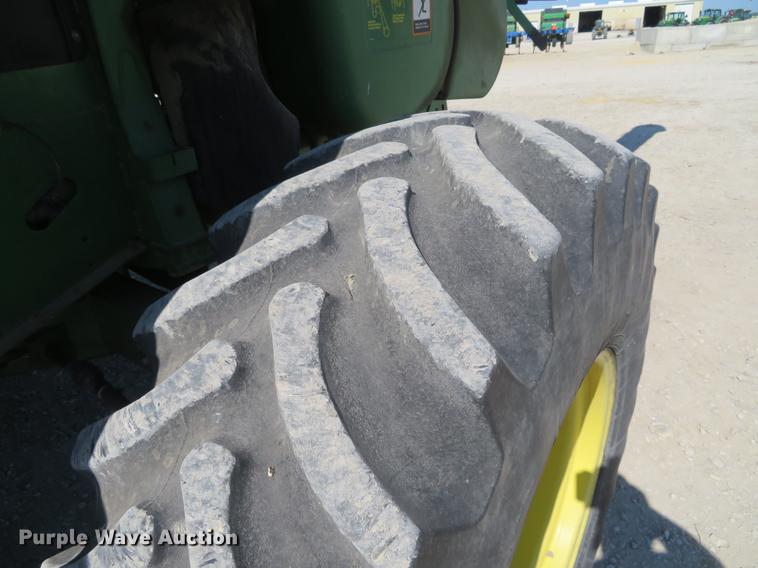 image for item EJ9596 2004 John Deere 9660 STS combine