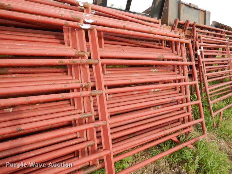 image for item EQ9880 (22) cattle panels