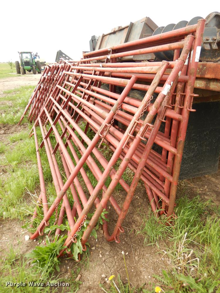 image for item EQ9880 (22) cattle panels