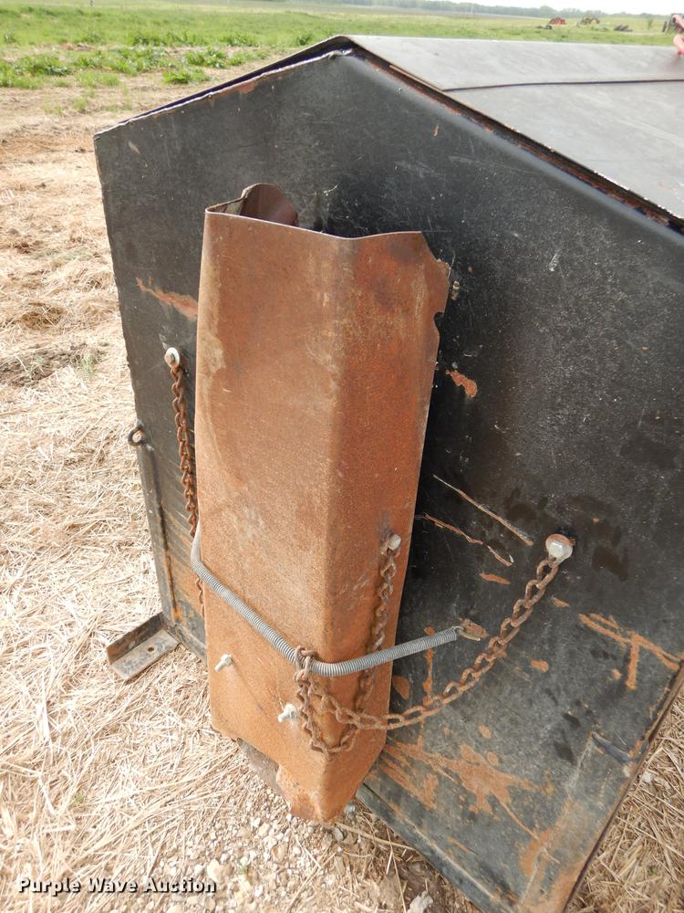 image for item EQ9881 Bar Six cake feeder