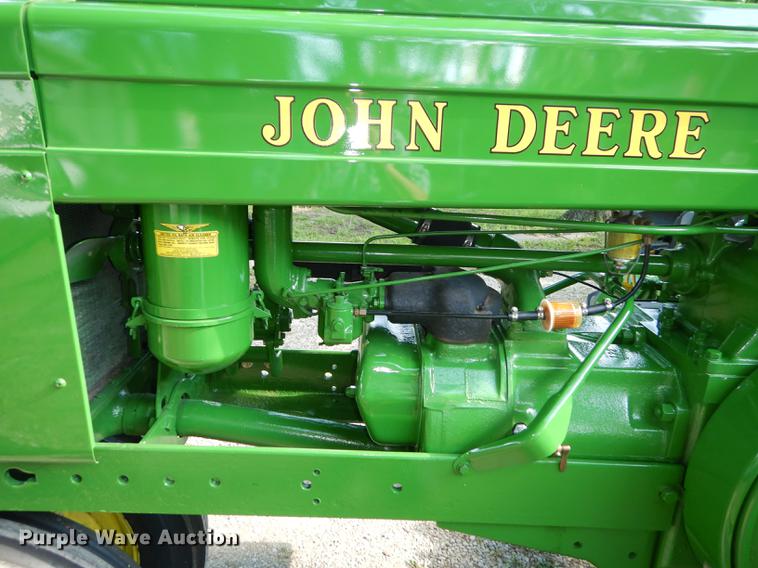 image for item EQ9933 1946 John Deere A tractor