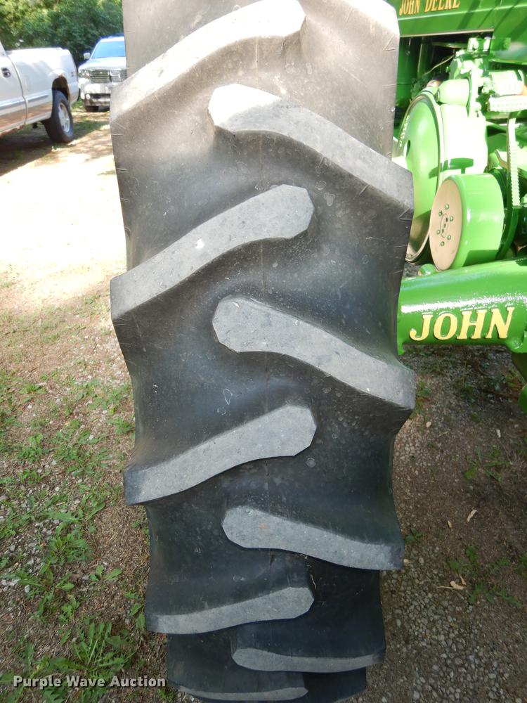 image for item EQ9933 1946 John Deere A tractor