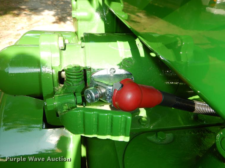 image for item EQ9933 1946 John Deere A tractor