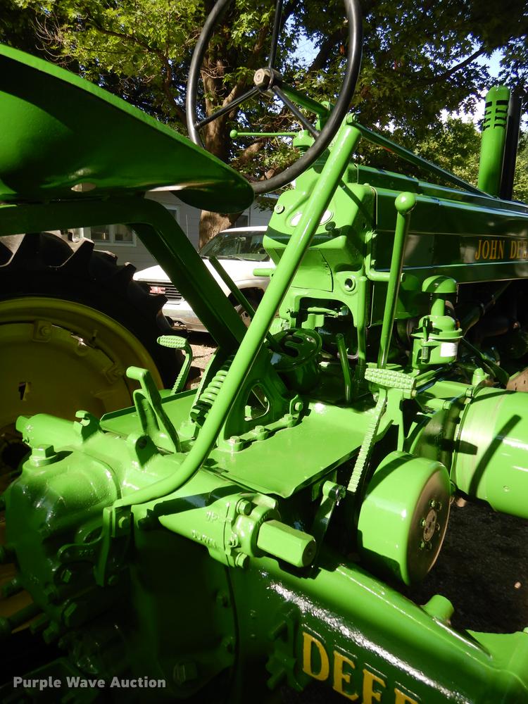 image for item EQ9933 1946 John Deere A tractor