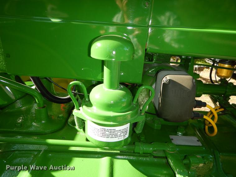 image for item EQ9933 1946 John Deere A tractor