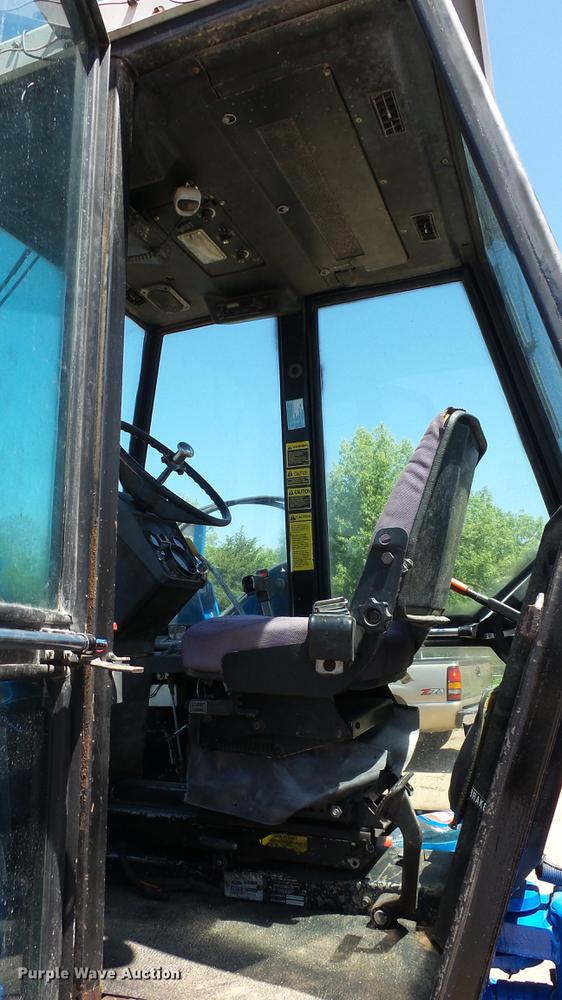 image for item ET9706 Ford Versatile 276 4WD tractor