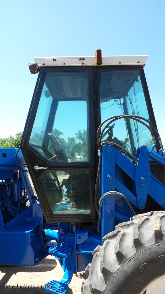 image for item ET9706 Ford Versatile 276 4WD tractor