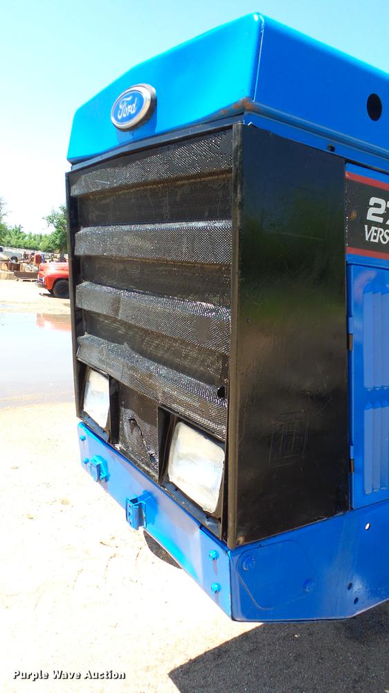 image for item ET9706 Ford Versatile 276 4WD tractor