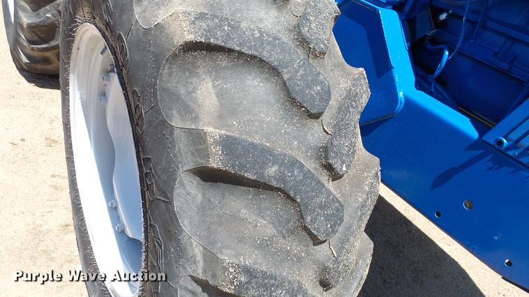 image for item ET9706 Ford Versatile 276 4WD tractor