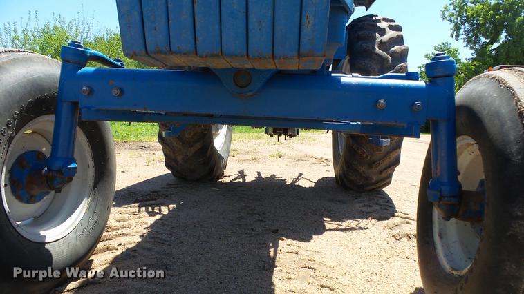 image for item ET9707 Ford 7700 tractor