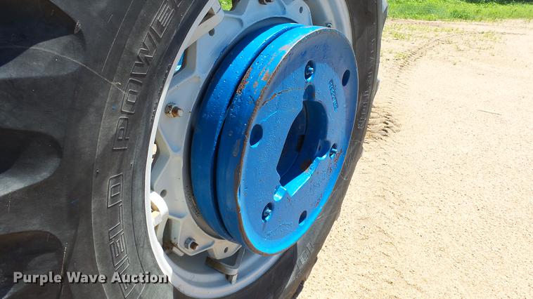 image for item ET9707 Ford 7700 tractor