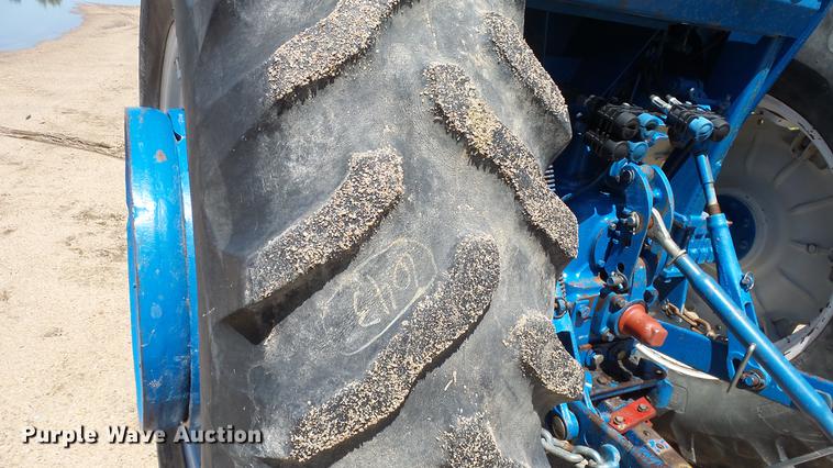 image for item ET9707 Ford 7700 tractor