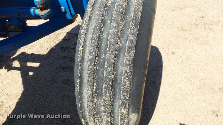 image for item ET9707 Ford 7700 tractor