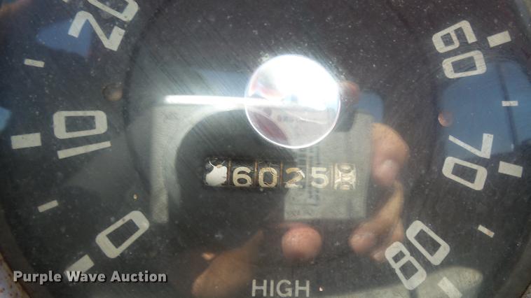 image for item ET9716 1951 International L110 pickup truck