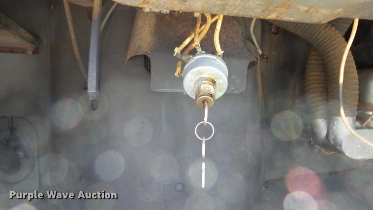 image for item ET9716 1951 International L110 pickup truck