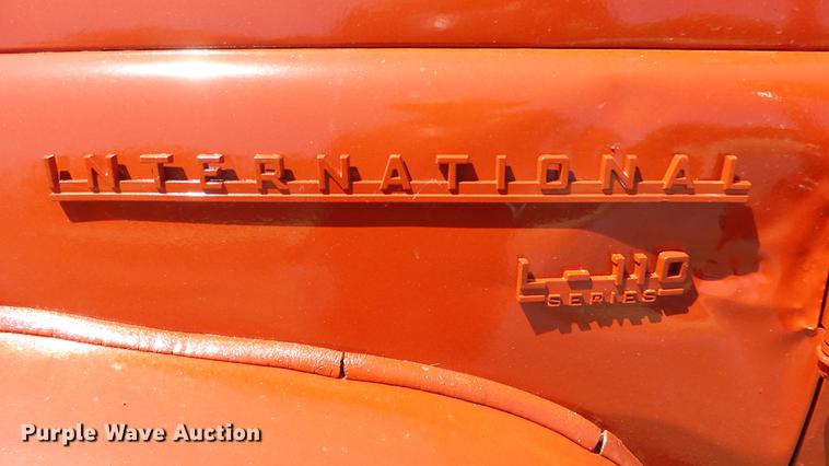 image for item ET9716 1951 International L110 pickup truck
