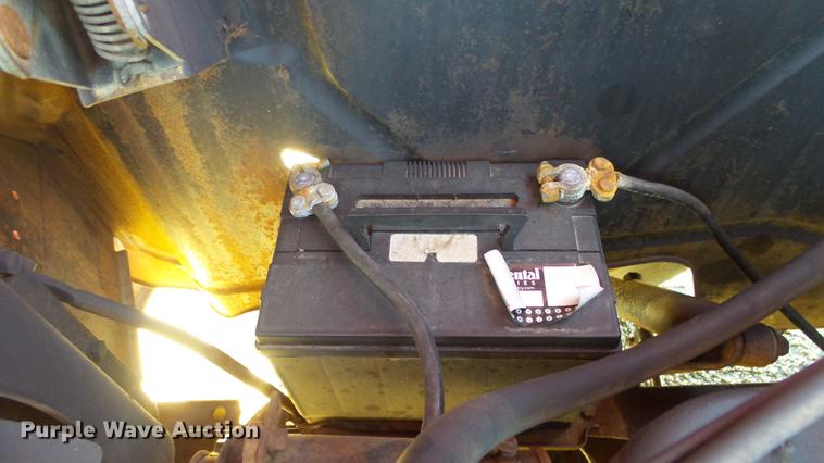 image for item ET9716 1951 International L110 pickup truck