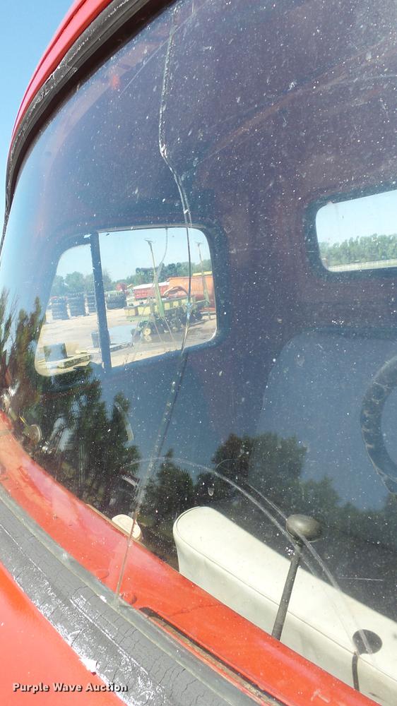 image for item ET9716 1951 International L110 pickup truck