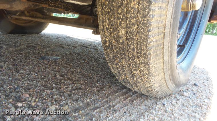 image for item ET9716 1951 International L110 pickup truck