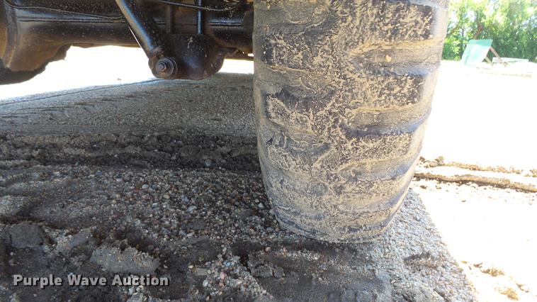 image for item ET9716 1951 International L110 pickup truck