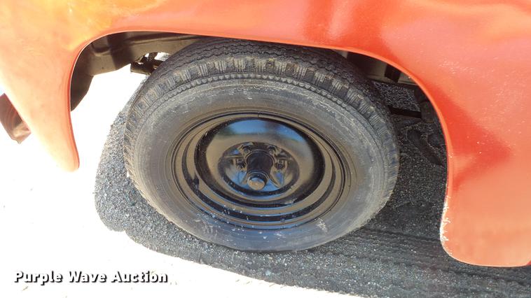 image for item ET9716 1951 International L110 pickup truck